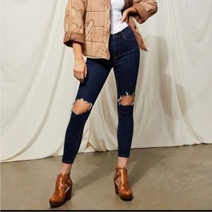 NWT Free People Dark Blue Distressed Skinny Jeans